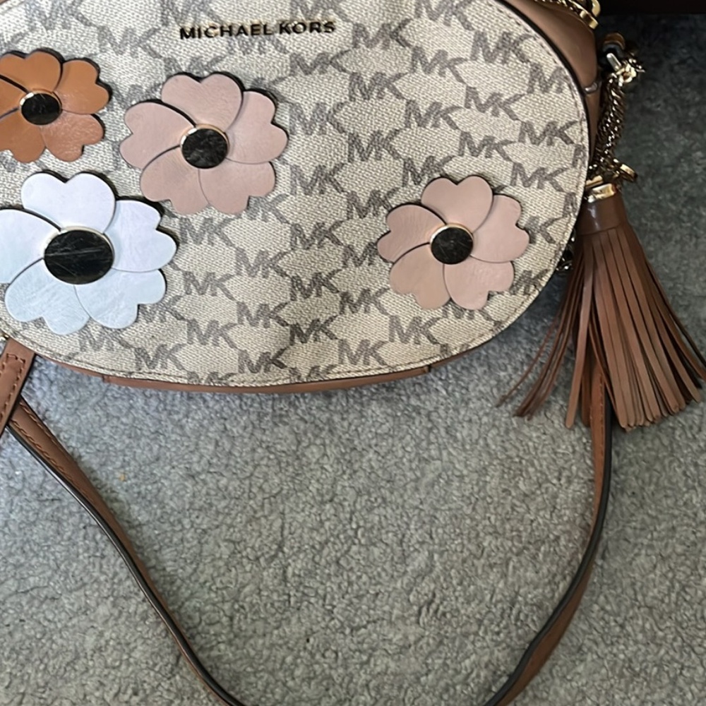 Michael Strap Bag - Picture 2 of 4